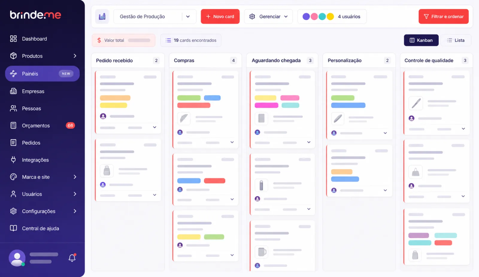 Painel Kanban de gestão de produção da Brinde.me com etapas de pedido recebido, compras, aguardando chegada, personalização e controle de qualidade